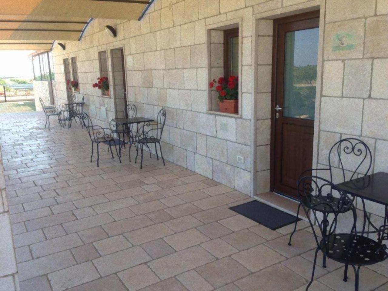 Residence Bandiera Gialla Margherita Di Savoia Exterior photo