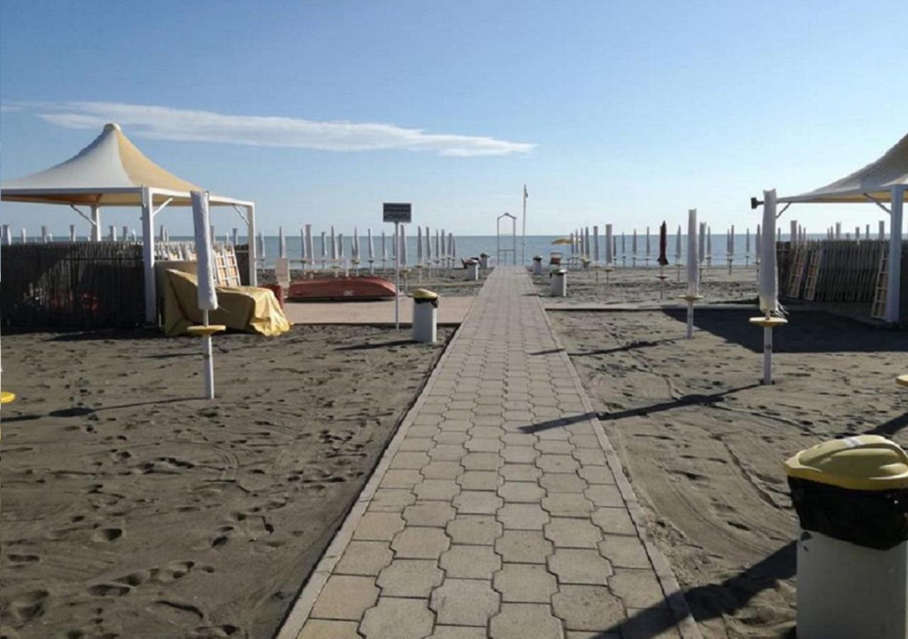 Residence Bandiera Gialla Margherita Di Savoia Exterior photo